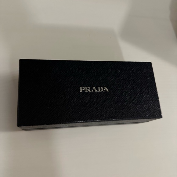 Prada tortoiseshell cat-eye sunglasses - Picture 6 of 9